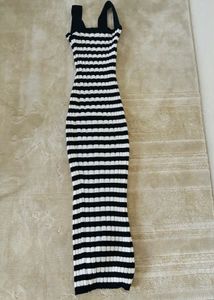 STRIPES BODYCON DRESS 🙃