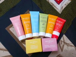 Dot &amp; Key Skincare Set