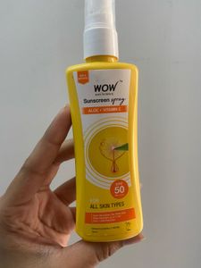 WOW Skin Science Sunscreen Spray
