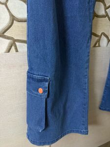 Wide Leg Cargo Jeans