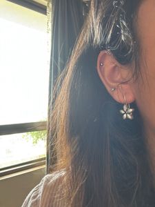 Silver Flower Earrings (925)