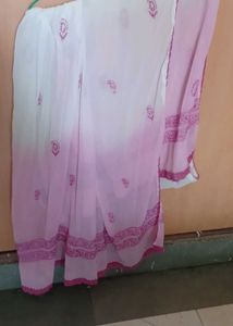 White Embroidered Kurta With  Chiffon Chunni