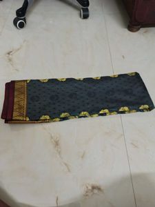 Elegant Floral &amp; Geometric Saree