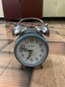 Citizen Table Clock