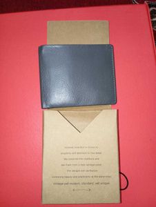 VERBOSE Mens Stylish Gray Leather Wallet