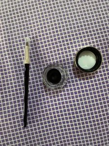 L’Oreal Eye Liner