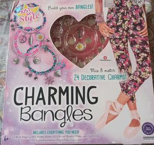 CHARMING BANGLES, BRACELET BUILD