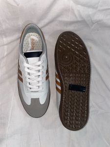 Stylish White ADIDAS Sneakers 👟 🔥🔥