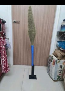 New metal Broom Stand