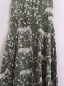 Green &amp; White Sleeveless Dress