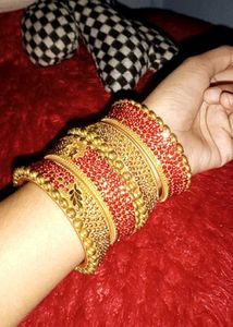 Bangdi ( Bangles)
