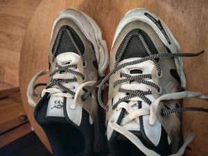 Black And White Sneakers Casual Wear 👟