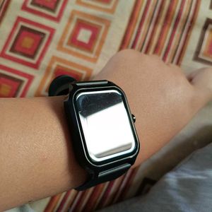 Fastrack Black Smart Watch With Charger And Box
