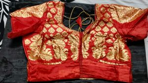 New Elegant black saree with stitched blouse