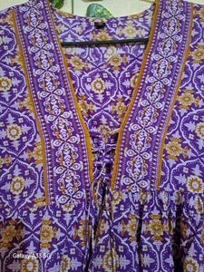 Purple 💜 Top ..Like New