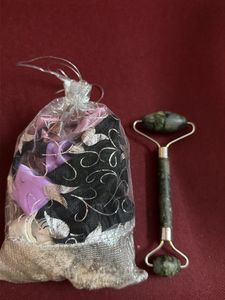 JADE ROLLER &amp; Hair Accessories combo