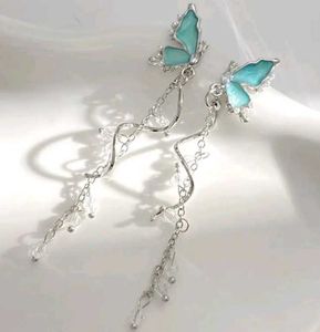 Dangal Butterfly Earring 🦋