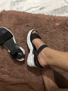 Zapatoz Heeled Shoes