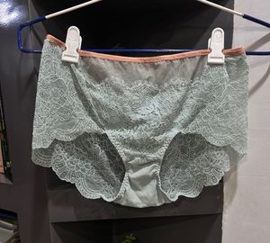 Vera Wang Authentic Lace Pantry