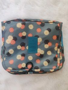 MAKEUP ORGANISER POUCH 👝