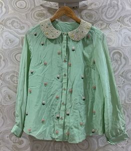 Embroidered Peter Pan Collar Top