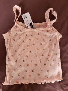 H&amp;M Lace Trimmed Crop Top/ SIZE-M