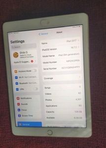 Apple iPad 5th gen 128gb Wifi only