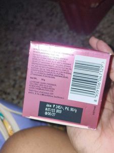 Pond&#39;s Bright Beauty Cream