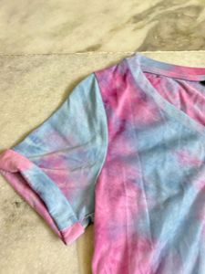 Tie- Dye Knotted T-shirt