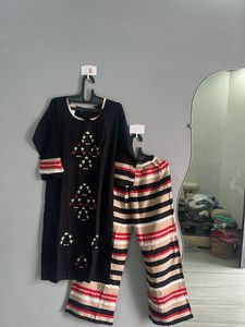 Black Embroidered Kurta Set (XL)