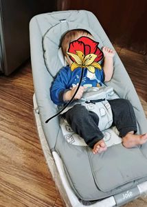 Joie Baby dreamer Bouncer and rocker