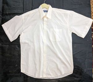 Trady White Men’s Shirt – Size M | USED