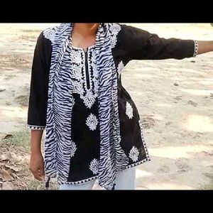 Elegant Embroidered Kurta
