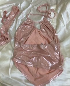 🩰✨Newme Pink Halter Top