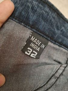 Dark Wash Cropped Jeans