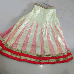 LEHNGA AND CHOLI WITH HEAVY DUPATTA 🤩fits S to M