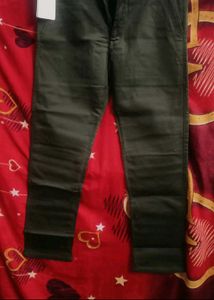DIVOS Olive Green Trousers❤️❤️