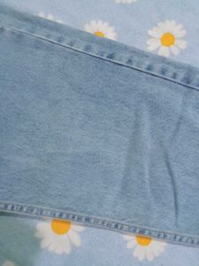 Light Wash Elastic Waist Jeans