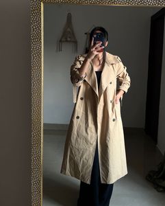 CLASSIC BEIGE TRENCH COAT