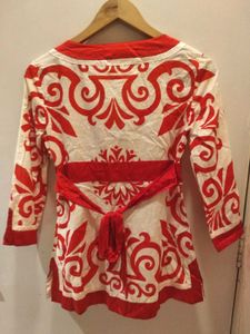 bebe Beautiful Top