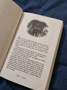 Six Of Crows - Bestseller Book By Leigh Bardugo