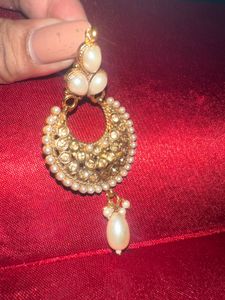 Beautiful Pearl And Stones Earrings