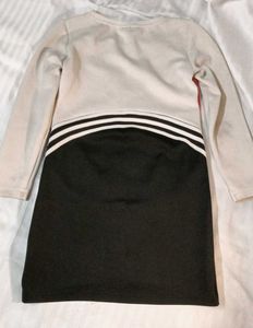 Long sleeve,above-knee dress for girls
