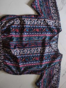 V Neck Floral Top
