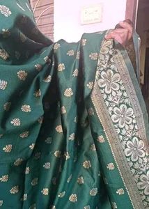 🎀Beutiful Green Colour Banarasi Silk Saree