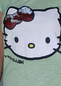 Hello Kitty Graphic T-shirt