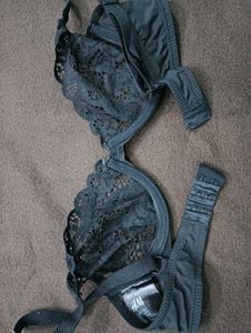 Elegant 🖤Lace Bra34A