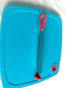 Vegetable Cutting Board with Safety Knife