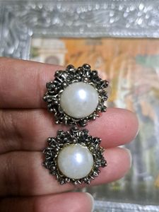 Earings