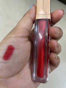 💄 Matte Liquid Lipstick – Passionate Red Shade#1